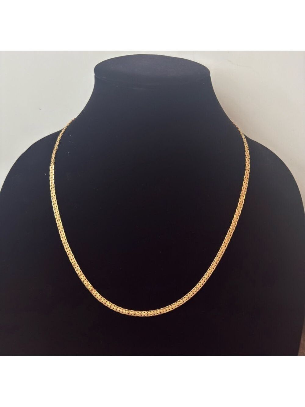 14K Solid Gold Diamond Cut Bismark Flat 2 Sided Chain Necklace 23.5 inch… - Picture 2 of 7